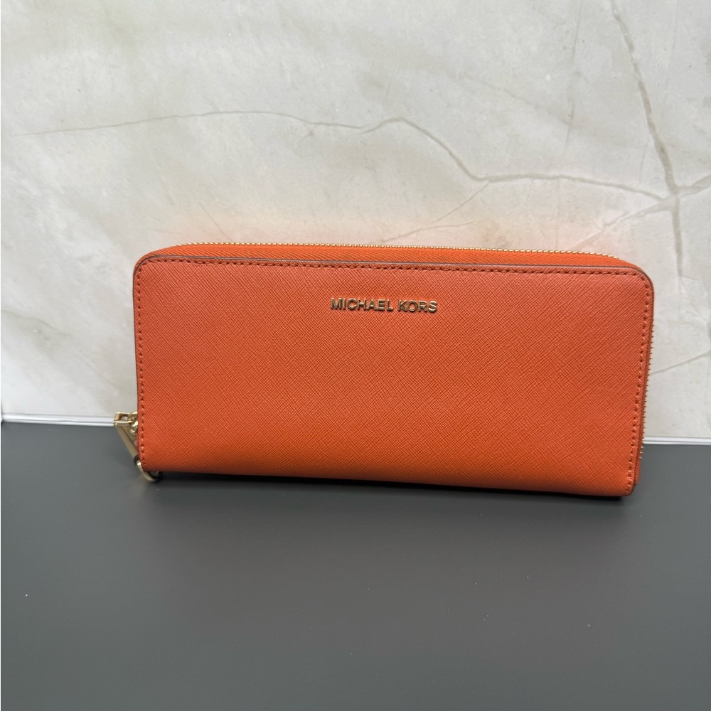 Michael Kors Vibrant Orange Wallet - Picture 2 of 6